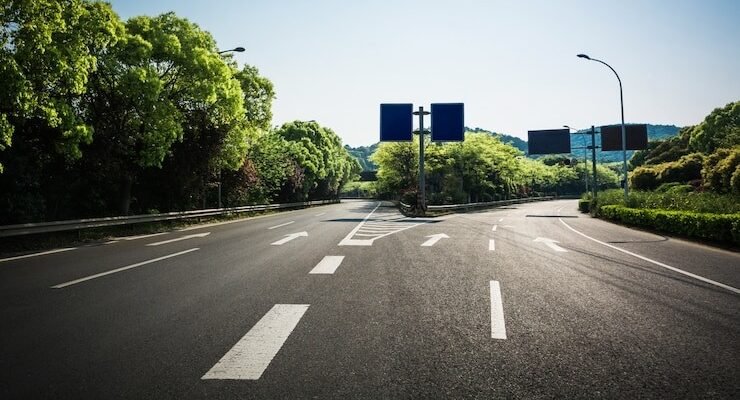 road russian forest 1127 31811 e1748914695907